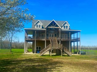 755 Catfish Ln, Crump, TN 38327