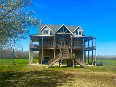 755 Catfish Ln, Crump, TN, 38327