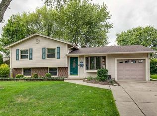 998 Heathlea, Palatine, IL 60067