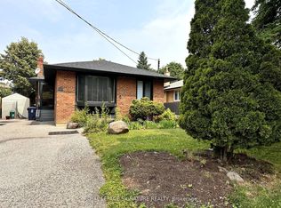 40 Waterfield Dr, Toronto, ON M1P 3W7