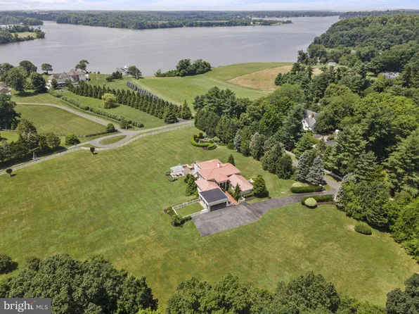 274 Holly Dr, Earleville, MD 21919