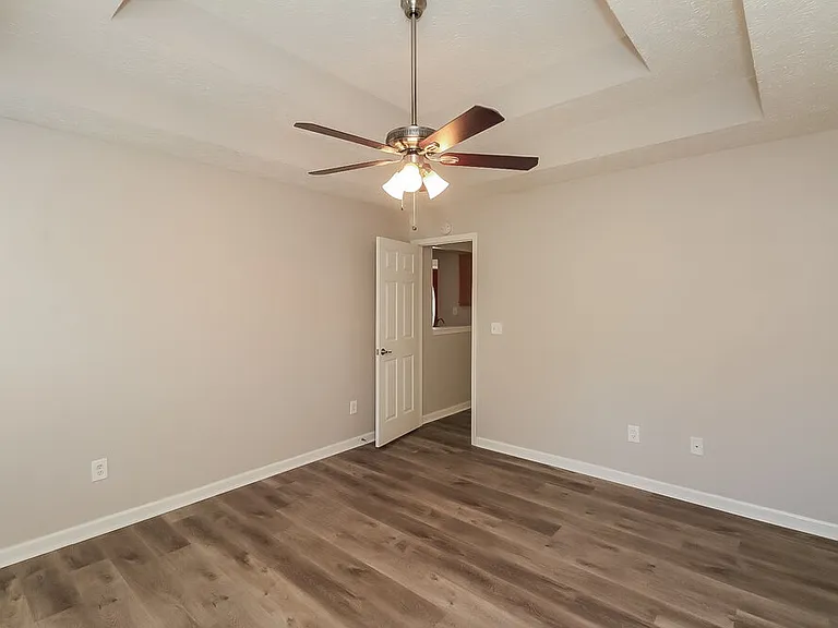 11 Grier Ln — Photo 9