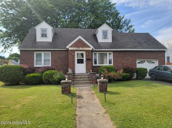 2827 Wellington Avenue, Schenectady, NY 12306