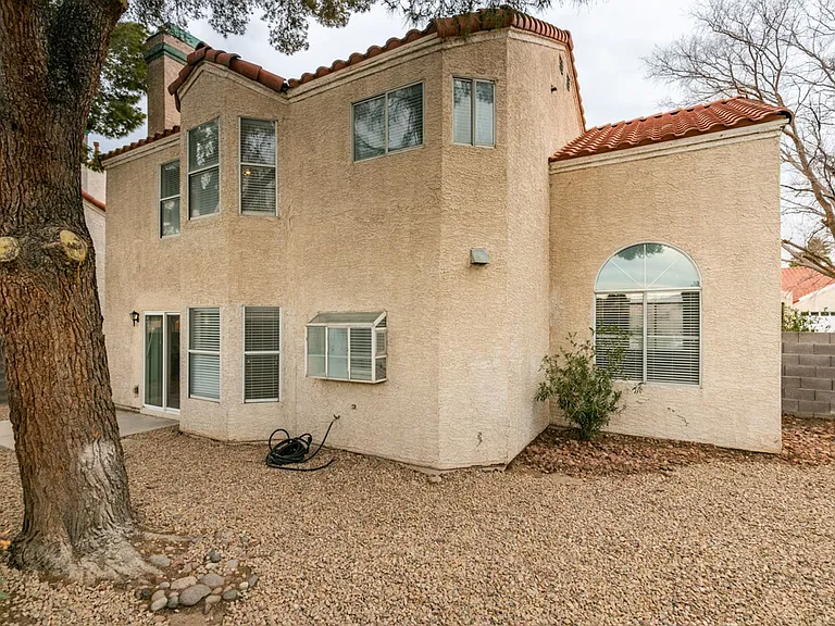 1738 Toltec Cir — Photo 45