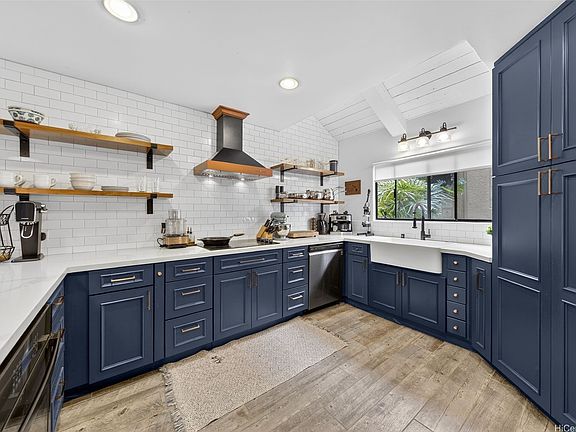 2nd image of 46-359 Haiku Rd APT C9