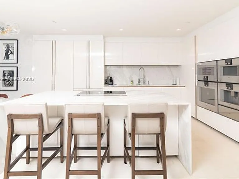 10201 E Collins Ave #CU-1002 — Photo 19