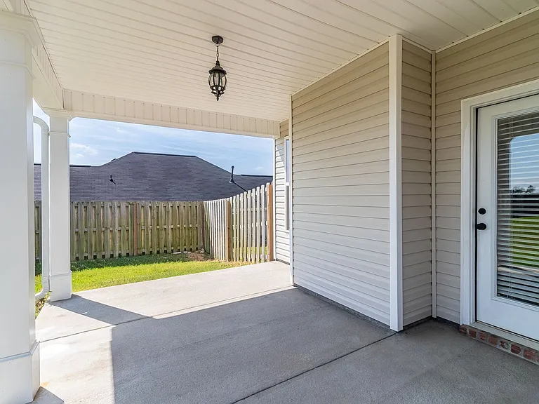 4831 Fairmont Dr — Photo 34