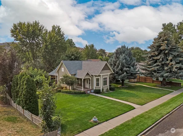 117 W Dayton Avenue, Dayton, WA 99328