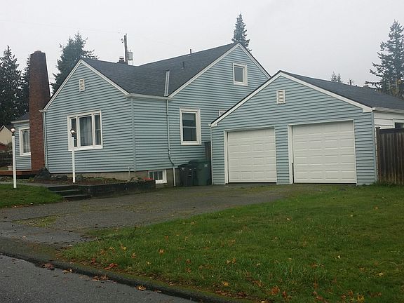 2 car detached garage