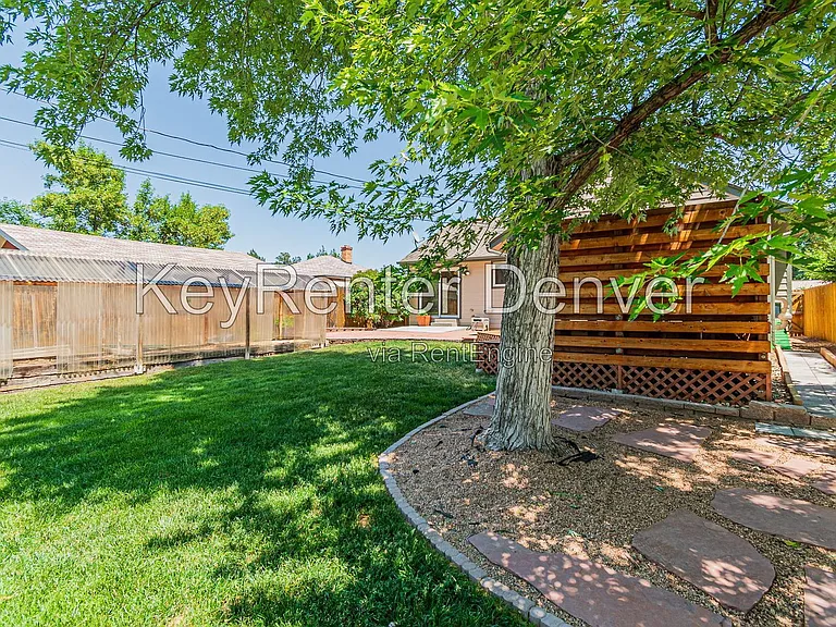 4423 S Elati St — Photo 35