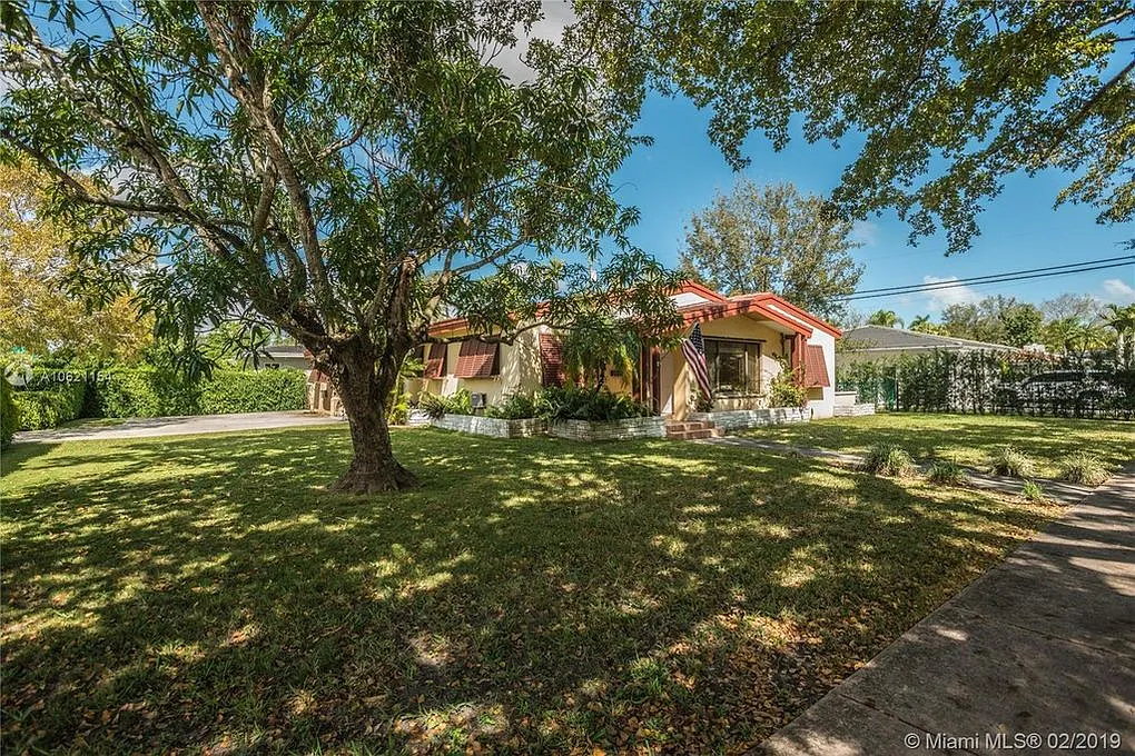 4 bed, 1897 sqft, $6,500 — Photo 1