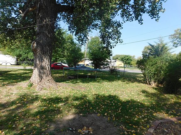 5th image of 1406 Brittany St