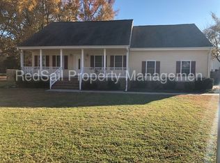 2A Lauren Dr, Poquoson, VA 23662