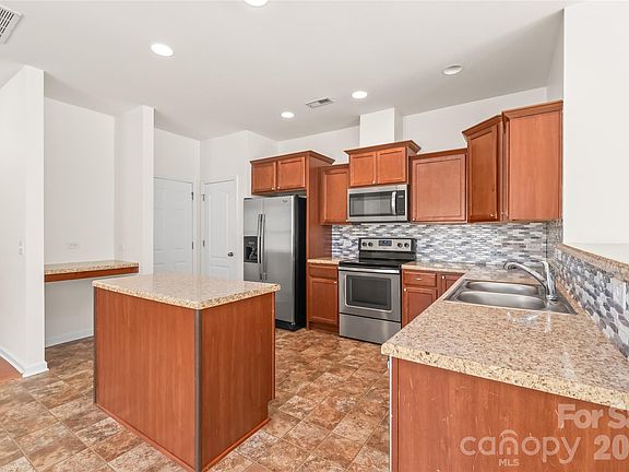4th image of 8411 Romana Red Ln