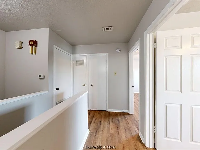 1327 Airline Dr — Photo 11