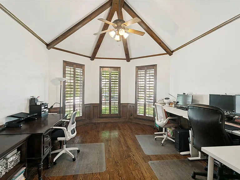 6010 Yellow Rock Trl — Photo 14