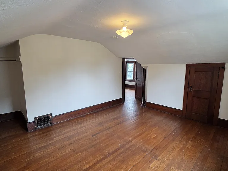 1008 George St — Photo 22