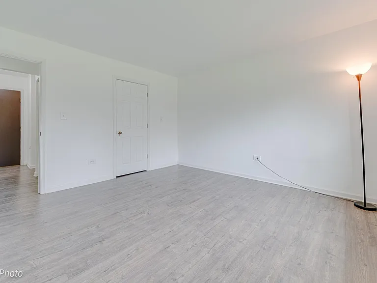 7413 Brookdale Dr #107 — Photo 7