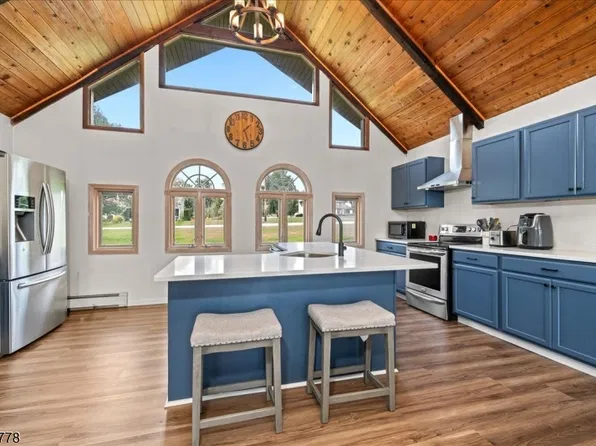11 Summit Dr, Frankford Twp., NJ 07826