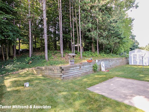 4th image of 1974 Red Pine Dr