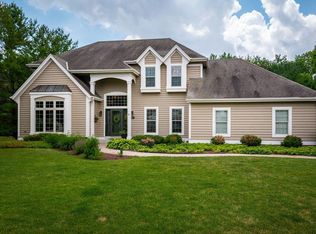 620 Treehouse Pkwy, Kohler, WI 53044