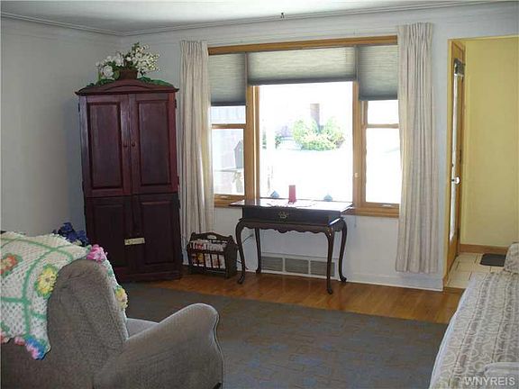 3rd image of 354 Callodine Ave