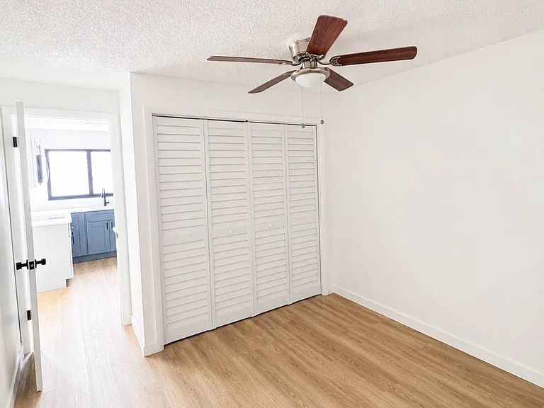 141 W 31st St #2 — Photo 7