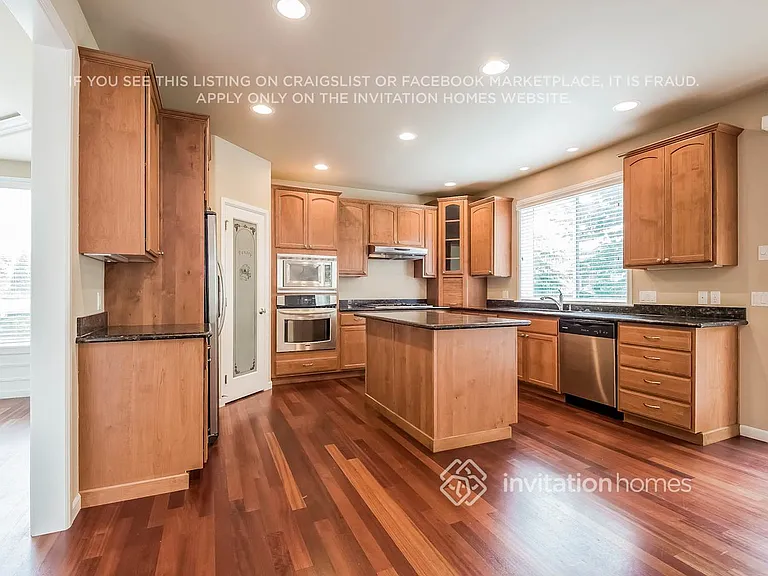 5904 NE 4th Pl — Photo 10