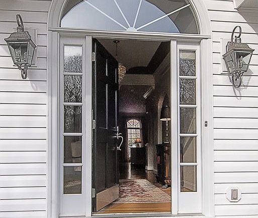 3rd image of 3016 Somerset Dr