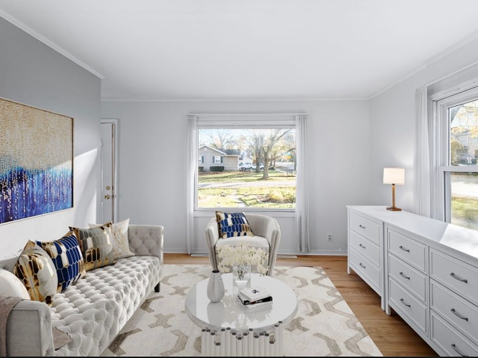 4454 Pershing Ave, Downers Grove, IL 60515 | Zillow