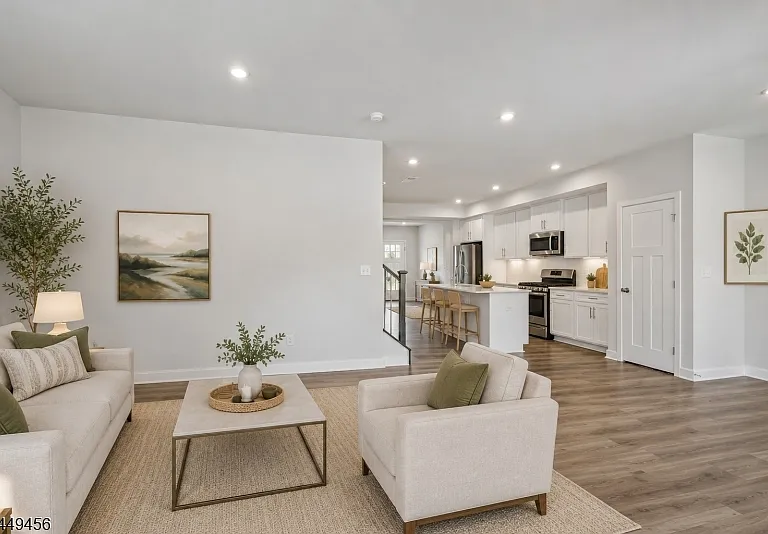 49 Owen Ct — Photo 8