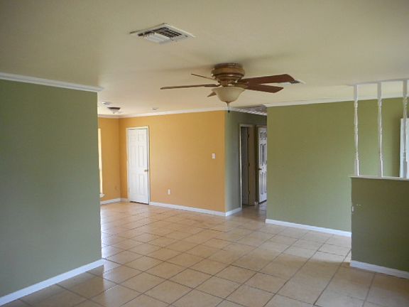 2nd image of 500 Nancy Dr