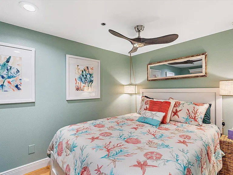 5621 Gulf Of Mexico Dr #103 — Photo 18