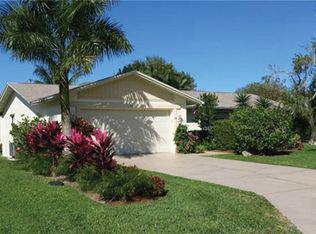 122 Debron Dr, Naples, FL 34112