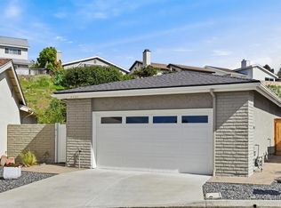 3327 Vivienda Cir, Carlsbad, CA 92009