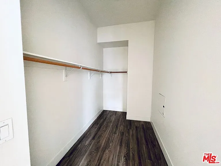 1122 Gayley Ave #408 — Photo 14