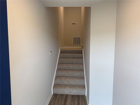 3rd image of 315 Alliance Dr