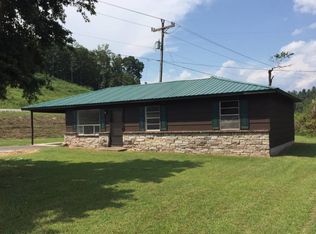 15 Victory Ln, Batesville, AR 72501