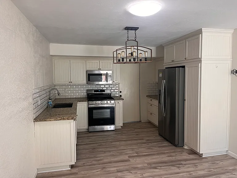 3940 Silver Leaf Dr — Photo 5
