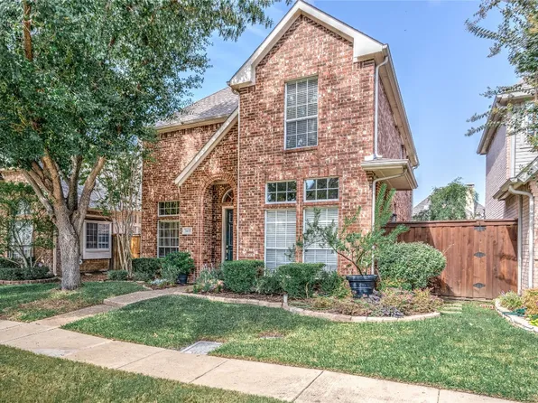 8611 Old Oak Dr, Irving, TX 75063