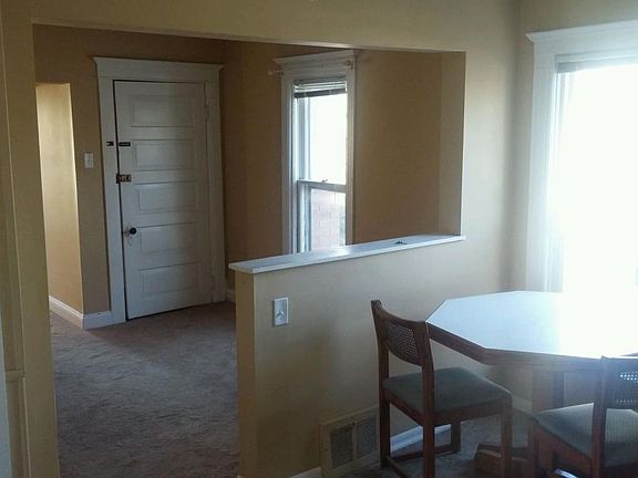 3rd image of 147 1/2 Gallup Ave