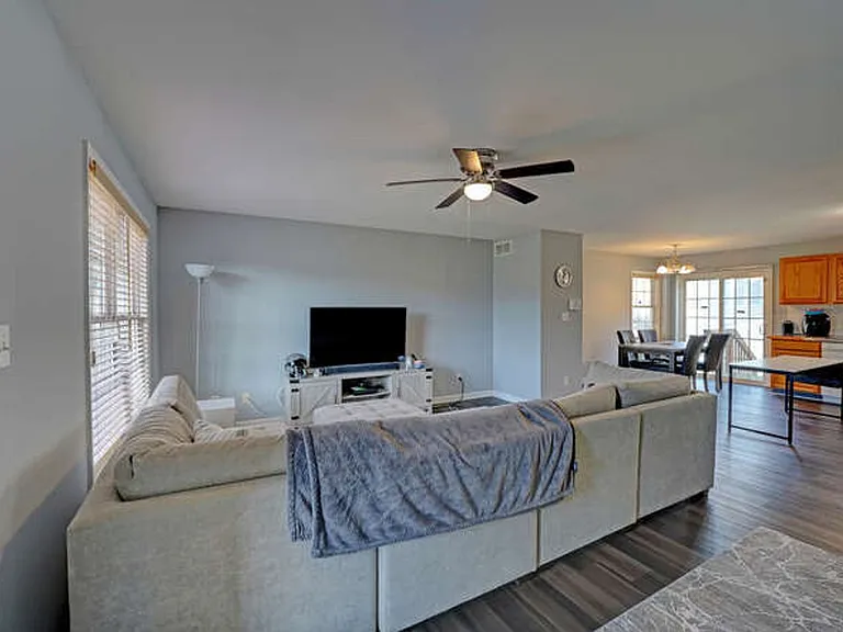110 Fox Dale Rd — Photo 21
