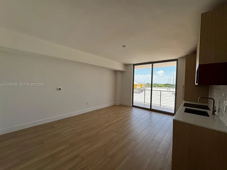 90 NE 32nd St #625 — Photo 15