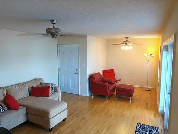 4th image of 5116 Beach Dr SE APT F