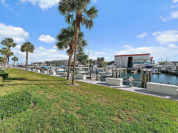 2nd image of 108 Paradise Harbour Boulevard #114