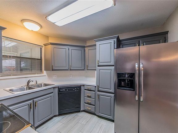 5th image of 132 Sunny Meadows Dr