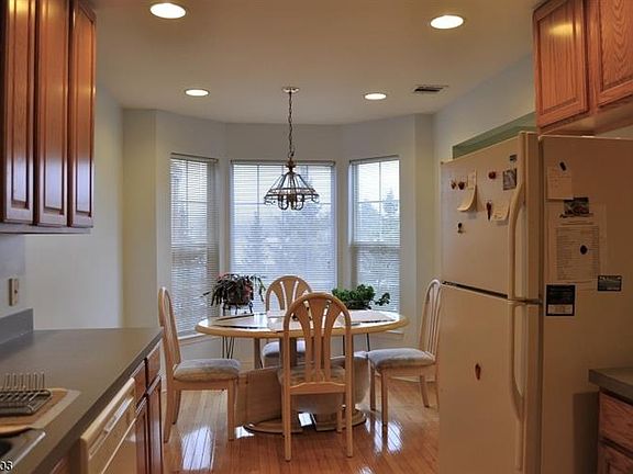 3rd image of 1 Meadow Lakes Dr #2227