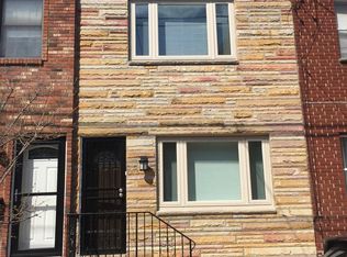 911 Mountain St, Philadelphia, PA 19148