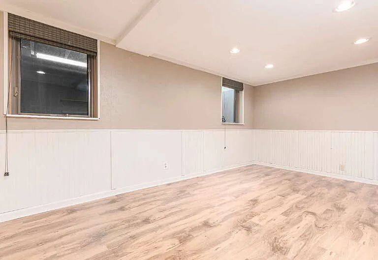1505 E Jefferson St — Photo 2