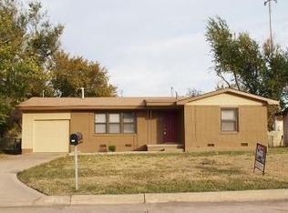 1519 NW 43rd St, Lawton, OK 73505